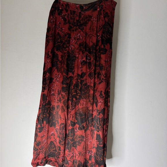 Anthropologie Dresses & Skirts - By Anthropologie Low-Rise Pleated Wide Leg‎ Trousers Pants Floral Satin Sz 8